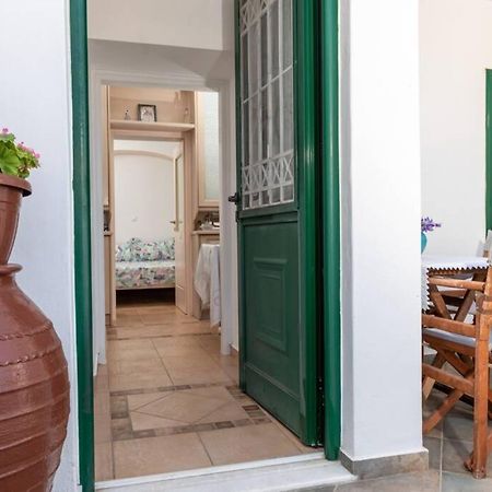 Δροσιά Villa Koronos Bagian luar foto