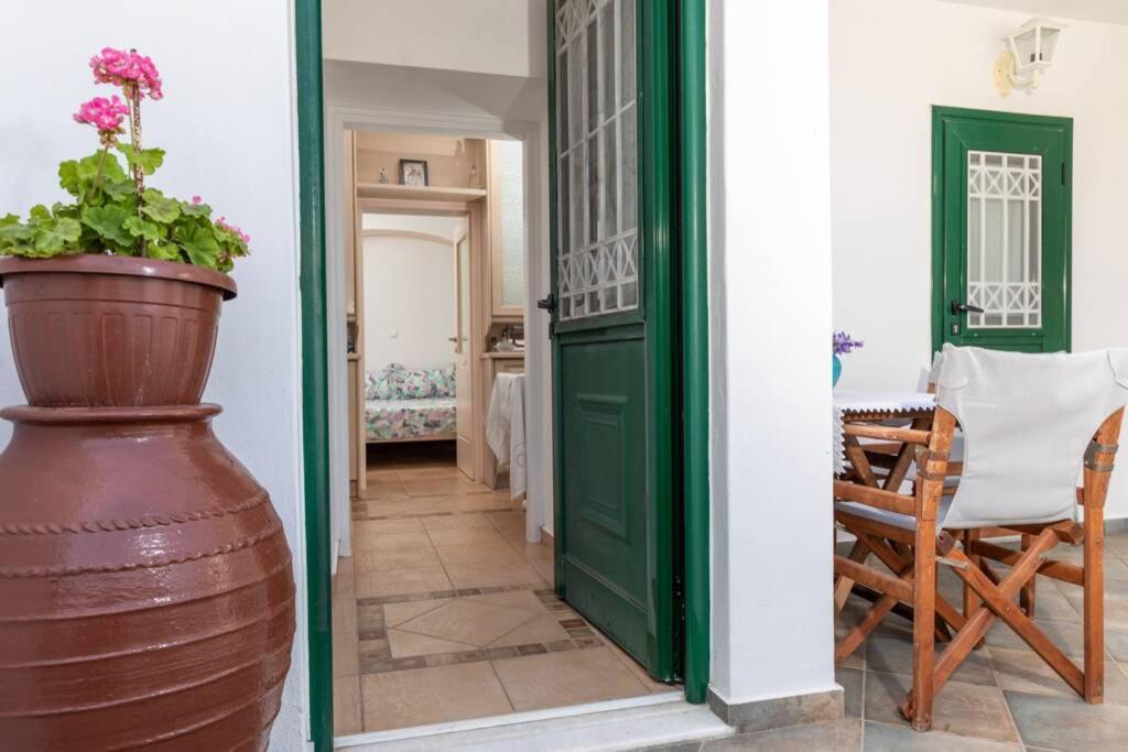 Δροσιά Villa Koronos Bagian luar foto