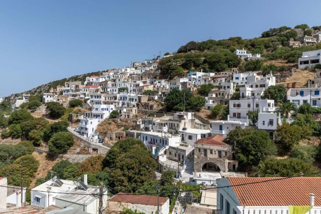 Δροσιά Villa Koronos Bagian luar foto